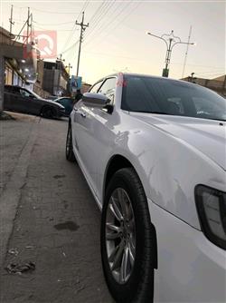 کرایسلەر 300